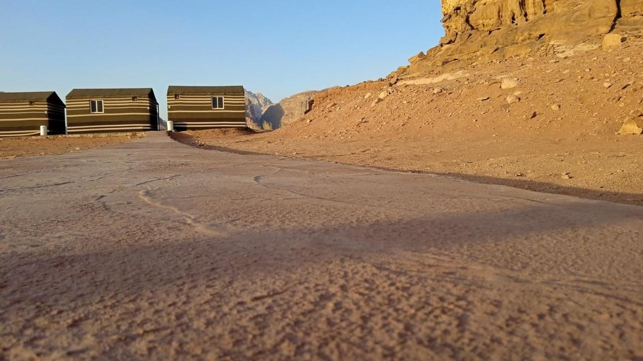 Rum Titanic Wadi Rum Exterior photo