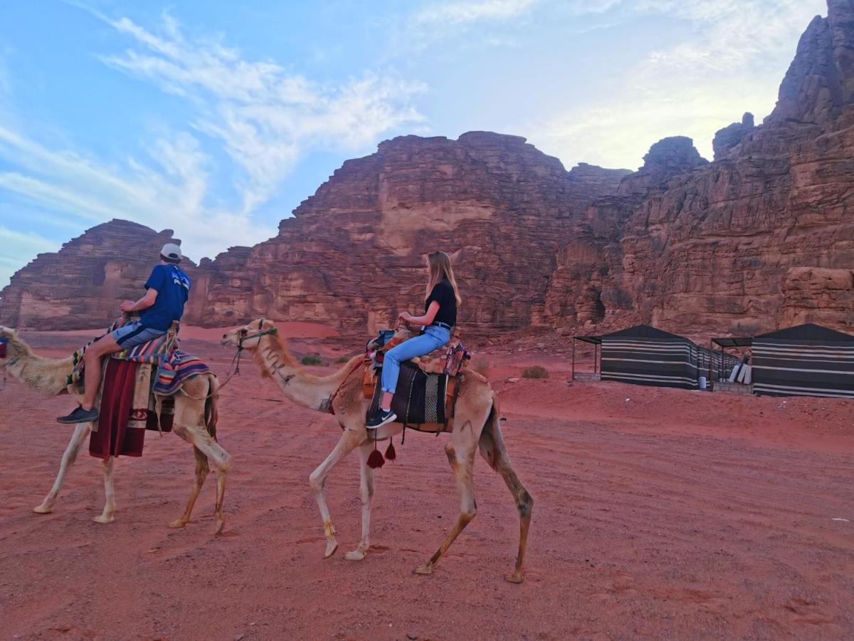 Rum Titanic Wadi Rum Exterior photo