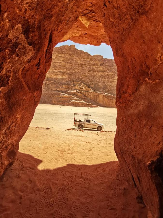 Rum Titanic Wadi Rum Exterior photo